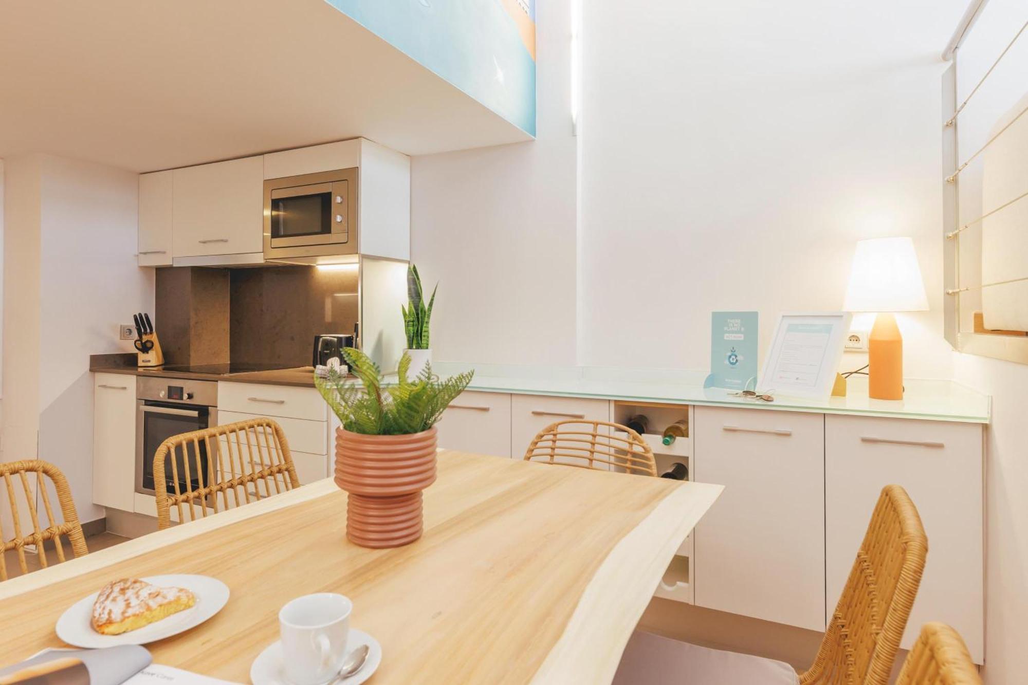 Bravissimo Hortes, 3-Bedroom Centre Apartment Жирона Экстерьер фото